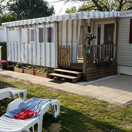 Gh Vacances La Reserve Gastes Exterior photo